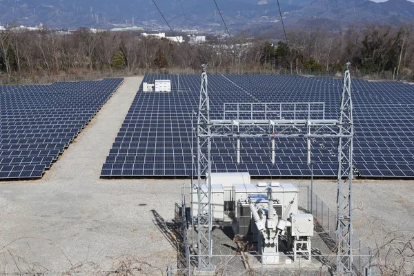 Сонячна Фотоелектрична Електростанція Генерація Відновлюваної Енергії Запобігання Глобальному Потеплінню — стокове фото