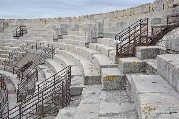 Dentro Antiguo Anfiteatro Romano Nimes Sur Francia Todavía Utiliza Para — Foto de Stock