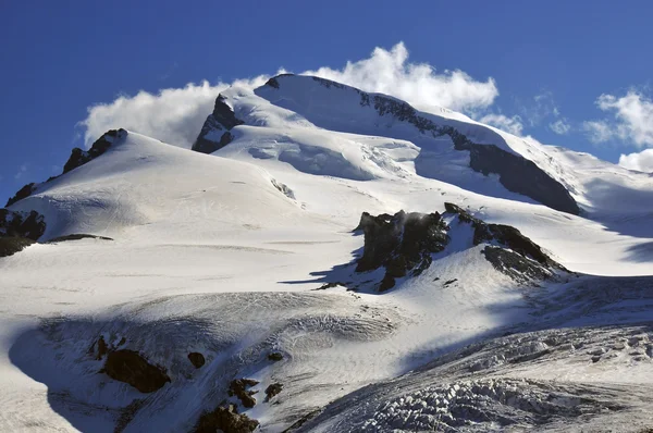 Das strahlhorn und fluchthorn — Stockfoto