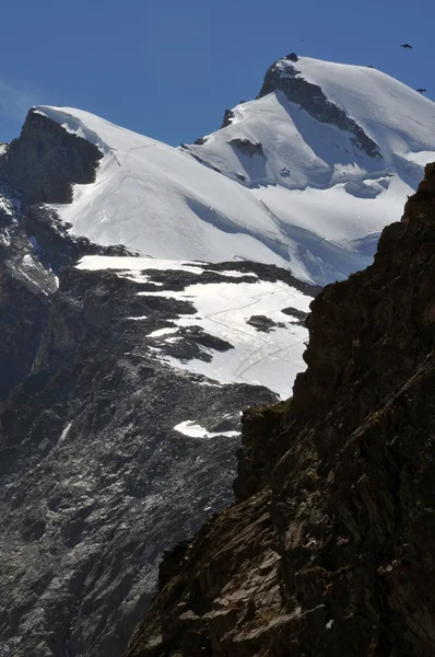 Der Nordostgrat des Allalinhorns — Stockfoto