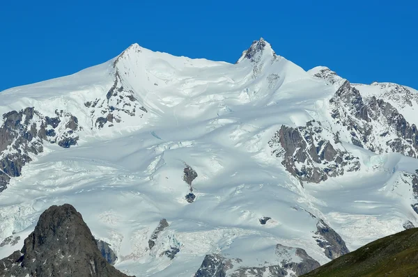 Monte rosa v jižním Švýcarsku — Stock fotografie