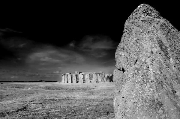 Kamień uzdrawiania z resztą Stonehenge — Zdjęcie stockowe