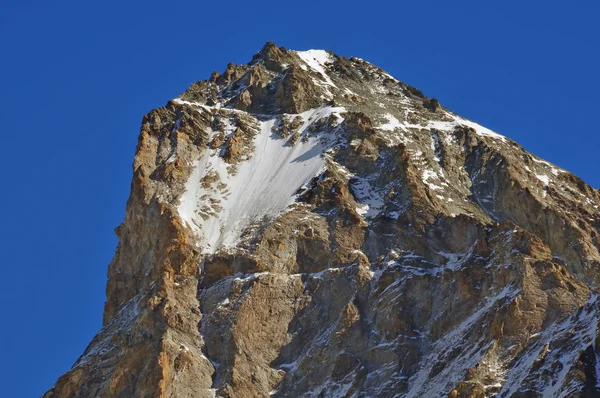 Słynny szczyt wspinaczka, Dent Blanche, — Zdjęcie stockowe