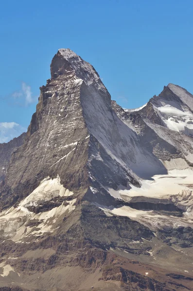 Snow covered mountains against blue sky — Stock Photo, Image