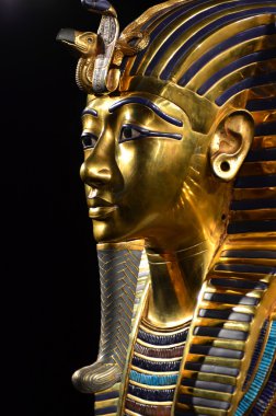 Tutankhamuns altın ölüm maskesi