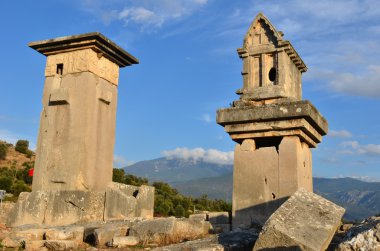 Antik Likya ayağı mezarları