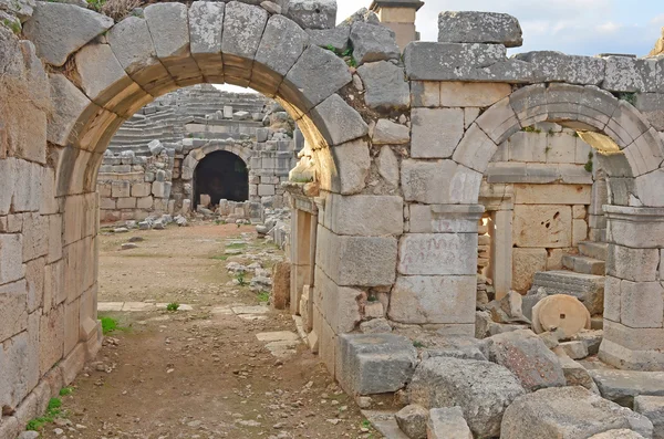 Entrada al antiguo teatro romano — Foto de Stock