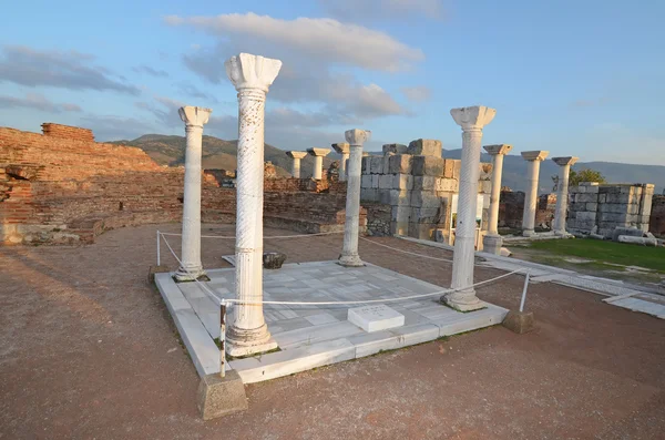 Antiguas ruinas de la basílica — Foto de Stock