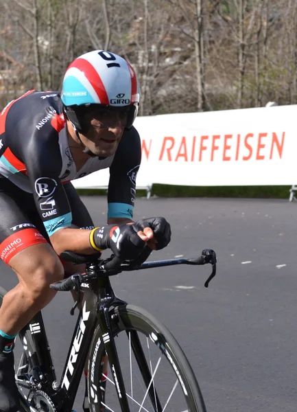 Ciclista profesional en el Tour de Romandie 2013 — Foto de Stock