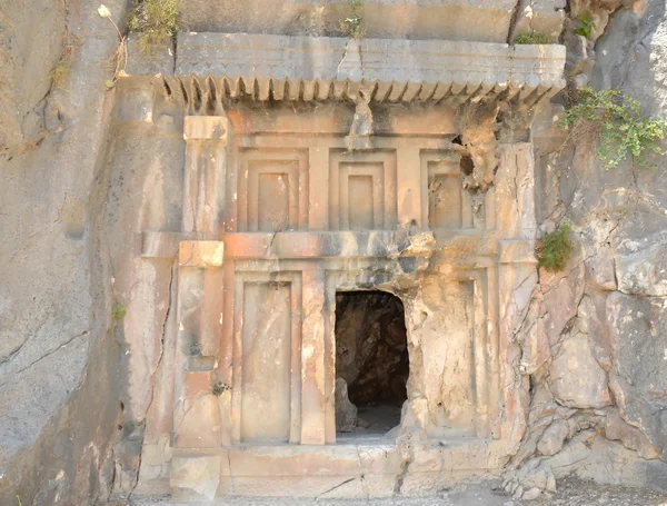 Antigo túmulo de pedra grega cortada — Fotografia de Stock