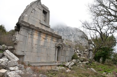 Banyo evleri kalıntıları