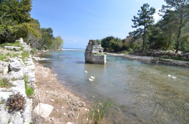 Köprü antik kalıntıları