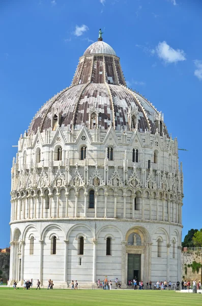 The 12th century baptistry at Pisa — Stock Photo, Image