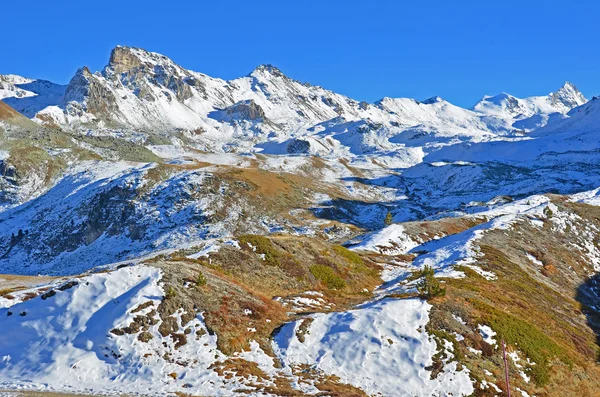 A Meidspitz a déli svájci Alpok — Stock Fotó