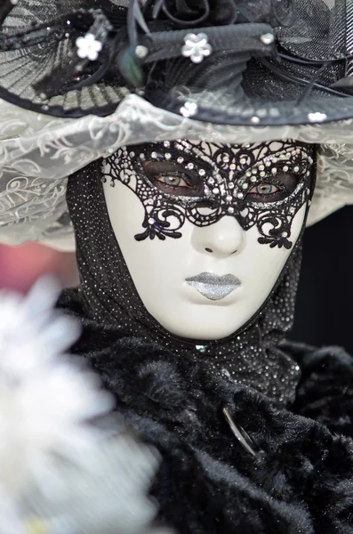 Carnaval disfraz enmascarado —  Fotos de Stock