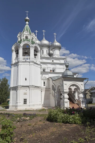 Kerk omwille van Saint tsaren gelijk is aan de apostelen Konstantin en Elena in Vologda — Stockfoto