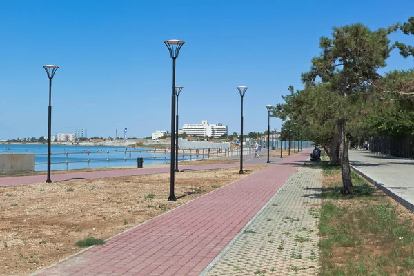 Saki Crimea July 2020 Embankment Shore Saki Medicinal Lake Burdenko — Stock Photo, Image