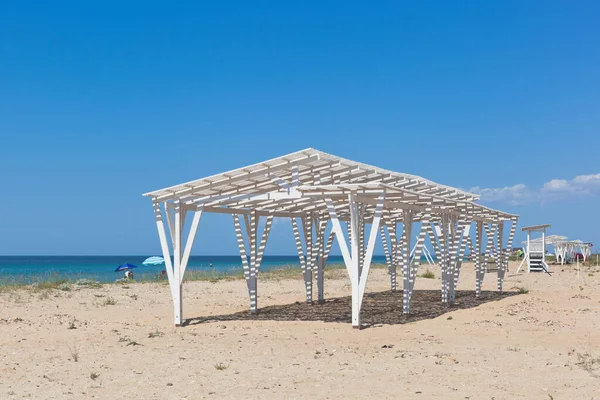 Empty Shady Canopy Sparsely Populated Beach Village Vitino Saki District — Stock Photo, Image