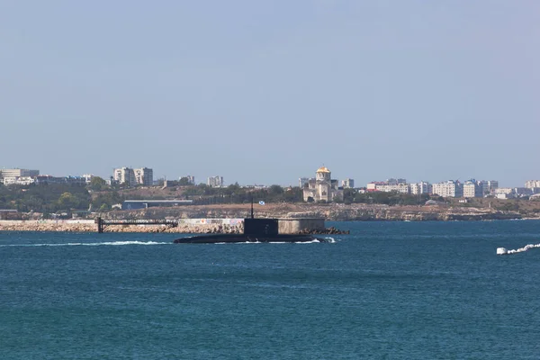 Sewastopol Krym Lipca 2020 Okręt Podwodny 271 Kolpino Opuszcza Zatokę — Zdjęcie stockowe