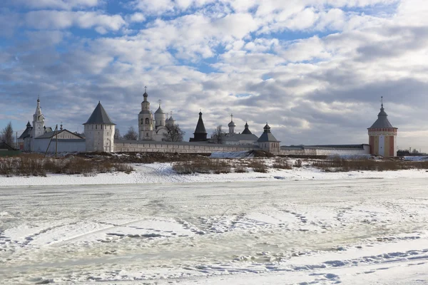 この Prilutsky Dimitriev 教区修道院。ヴォログダ, ロシア — ストック写真