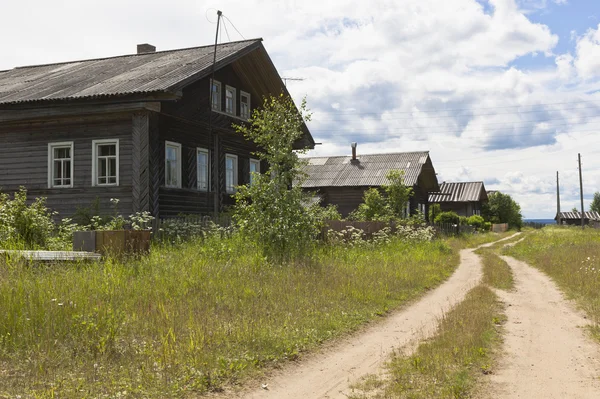 Häuser in der Dorfstraße — Stockfoto