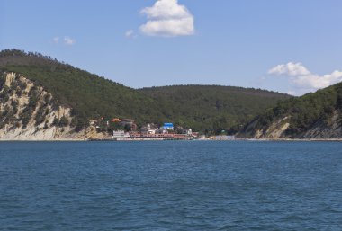 Yerleşim bölgesi Gelendzhik, Krasnodar bölgesi, Rusya Federasyonu'Karadeniz kıyısında Dzhanhot çare