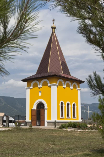 Kapell Igor av Chernigov i Gelendzhik metochion heliga treenigheten St Sergius Lavra — Stockfoto