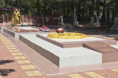 Şehir Gelendzhik, Krasnodar bölgesi, Rusya eski mezarlık ortak mezarda