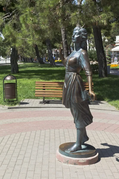 Skulptur "assol" auf der Promenade in Erholungsort Gelendschik, Region Krasnodar, Russland — Stockfoto