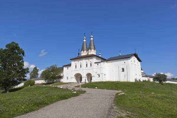 Ferapontov monastery Holy Gates with Gate Church of Epiphany and St. Ferapont. Ferapontovo, District of Kirillov, Vologda region, Russia — Stock Photo, Image