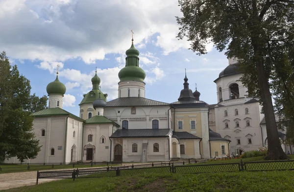 Cattedrale di Assunzione - tempio centrale l'insieme architettonico di Monastero di Kirillo-Belozersky, regione di Vologda, Russia — Foto Stock
