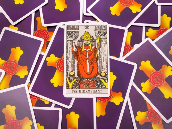 Tarotkaarten, Tarot, de hierophant kaart — Stockfoto