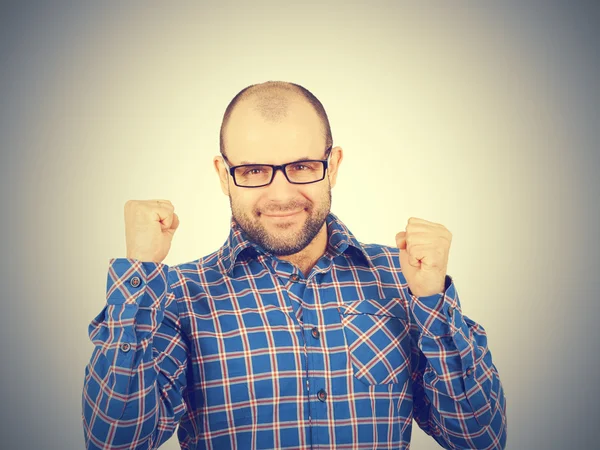 Porträt eines glücklichen Mannes mit Brille. — Stockfoto