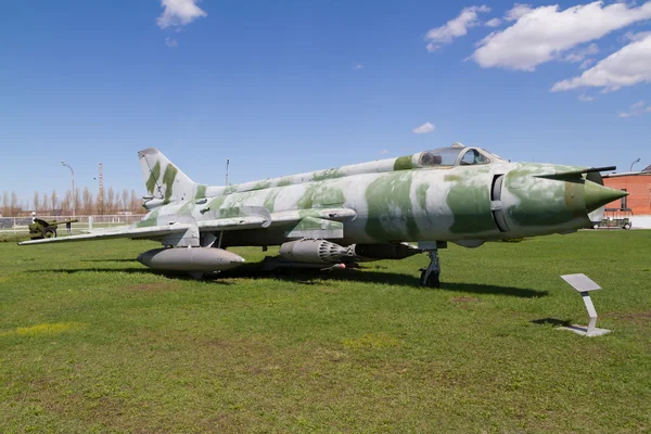 Altes sowjetisches Militärflugzeug. — Stockfoto