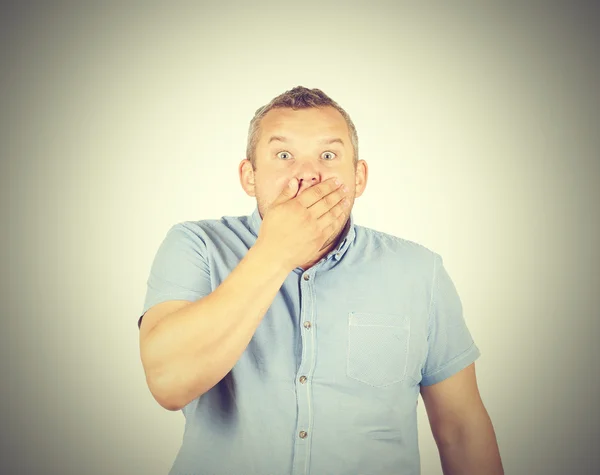 Hombre asustado preocupado. Chico asustado . — Foto de Stock