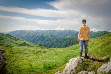 sırt çantası ile erkek fiyatı