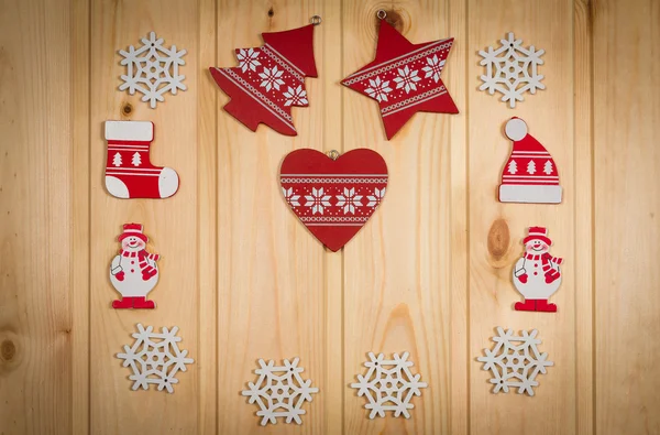 Holzfiguren Schneemänner Schneeflocken Weihnachtsbaumhut — Stockfoto