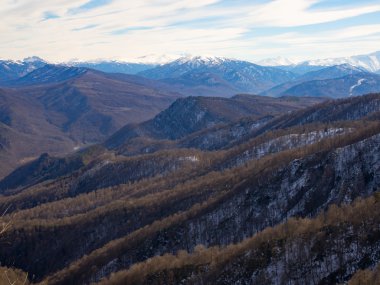 Kafkas Dağları bir kış gününde.