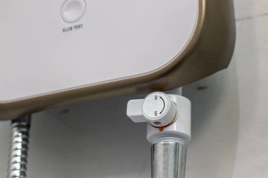 Su ısıtıcısının kontrol paneli