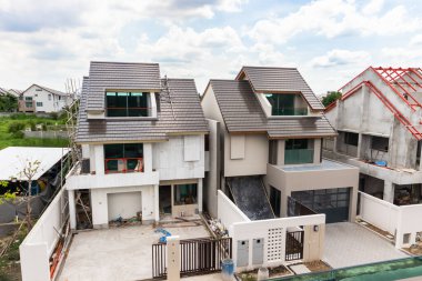 Bir köyde inşaat halindeki müstakil ev