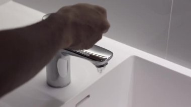 Musluğu aç ya da kapat