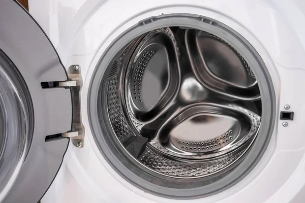 Närbild Tvättmaskiner Slang Tvätt Med Varmt Och Kallt Vatten Håller — Stockfoto
