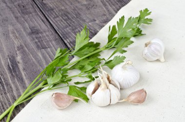 sarmısak ve maydanoz