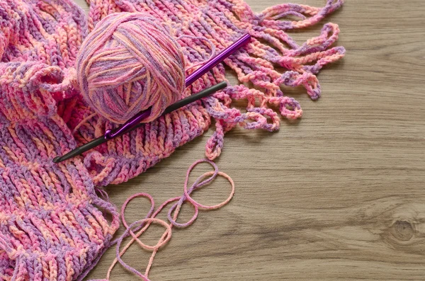 かぎ針編みのフックとパターン — ストック写真