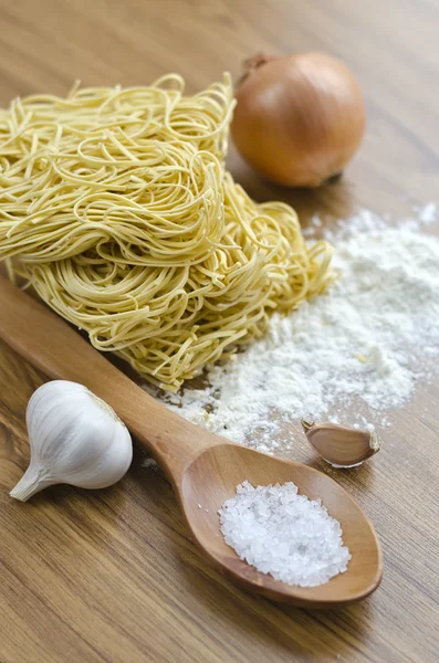 Ingredients for cooking noodles. — Stock Photo, Image