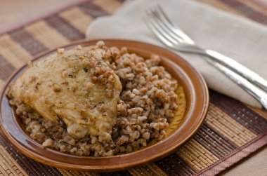 tavuk haşlanmış buğday