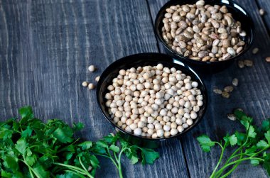 nohut ve fasulye kase