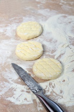 süzme peynirli gözleme