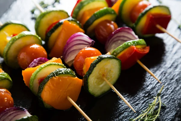 Vegetable skewers on table — Stock Photo, Image