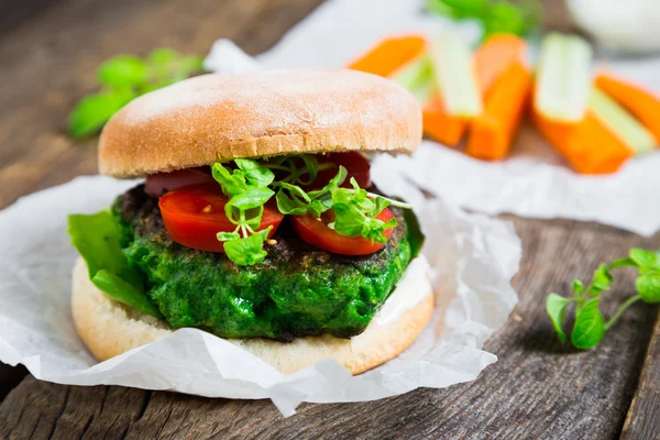 Vegetarian burger, vegetable fast food